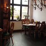 Burg 3*