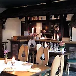 Burg 3*