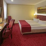 Ξενοδοχείο Burg 3*