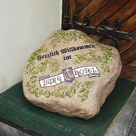 Hotel Burg 3*
